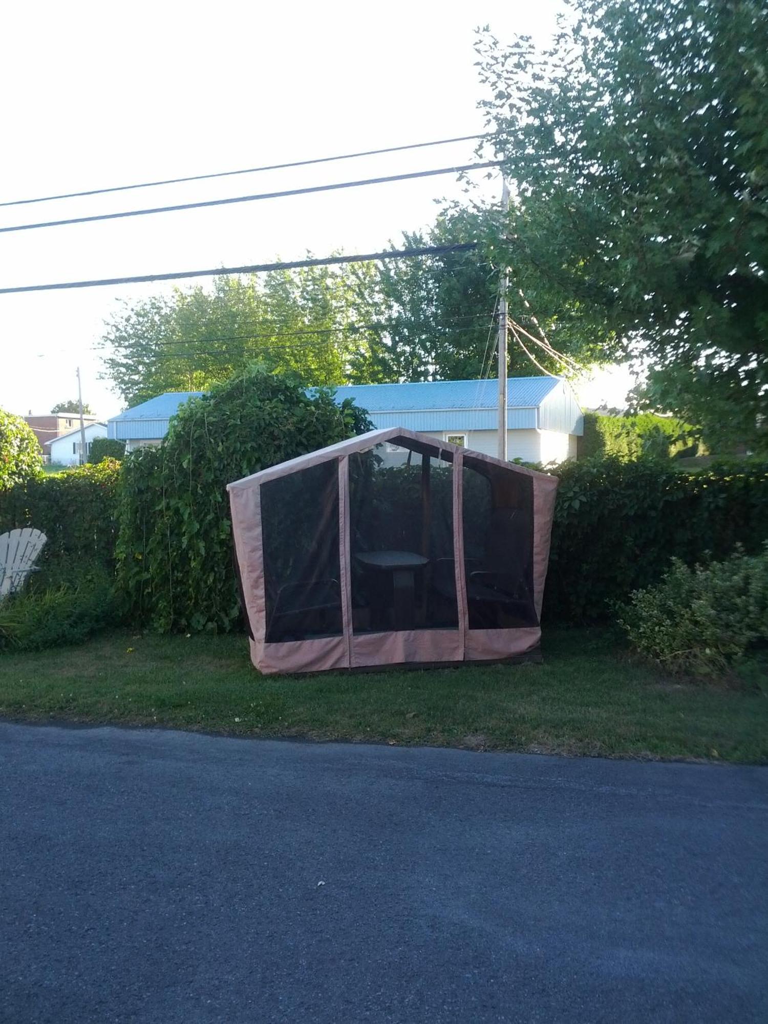 Motel Montgolfiere Jp Saint-Jean-sur-Richelieu Bagian luar foto