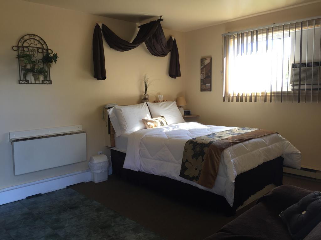 Motel Montgolfiere Jp Saint-Jean-sur-Richelieu Bagian luar foto